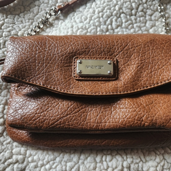 *SOLD*Nine West Genuine Leather Purse - Picture 2 of 9